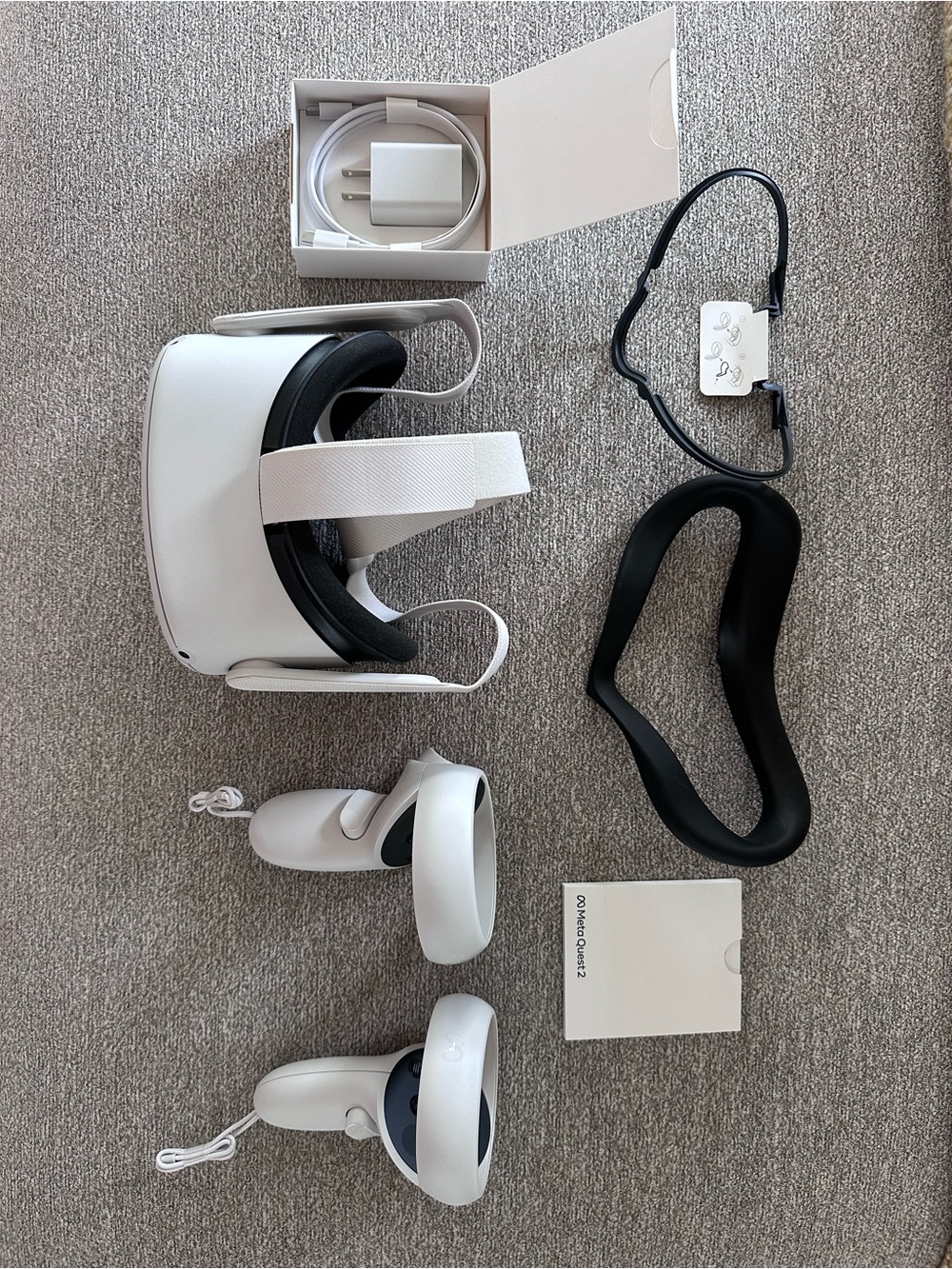 NEW Meta Quest 2 White VR Headset with Controllers